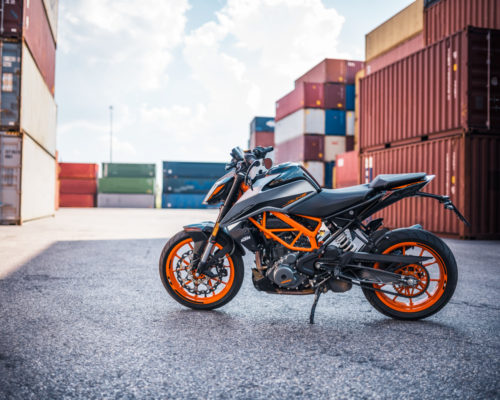 358708_KTM Naked Model Range_ Action 358708_KTM Naked Model Range_ Action