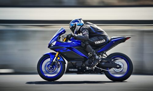 Yamaha-R3 1