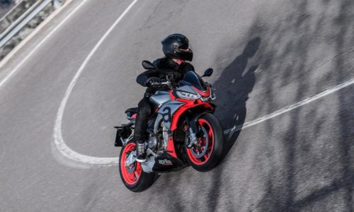 Aprilia-Tuono-660-01