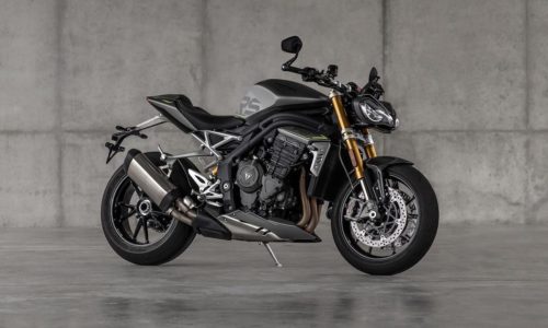 Triumph Speed-Triple-1200-RS-2